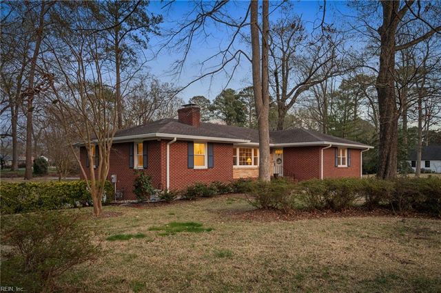 1605 Mallard LN, Virginia Beach, VA 23455