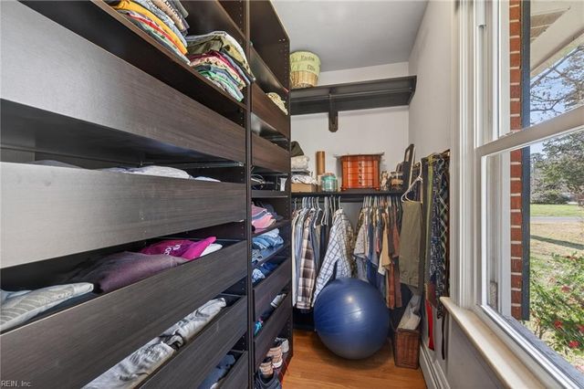 1605 Mallard LN, Virginia Beach, VA 23455