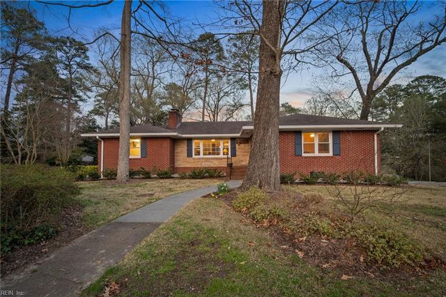 1605 Mallard LN, Virginia Beach, VA 23455