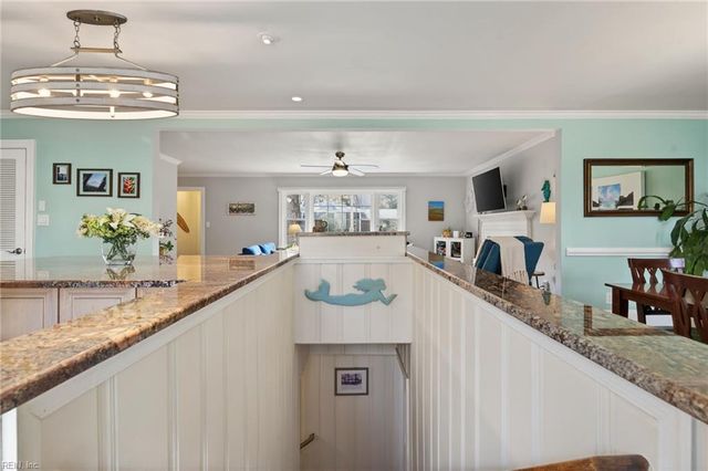 1605 Mallard LN, Virginia Beach, VA 23455