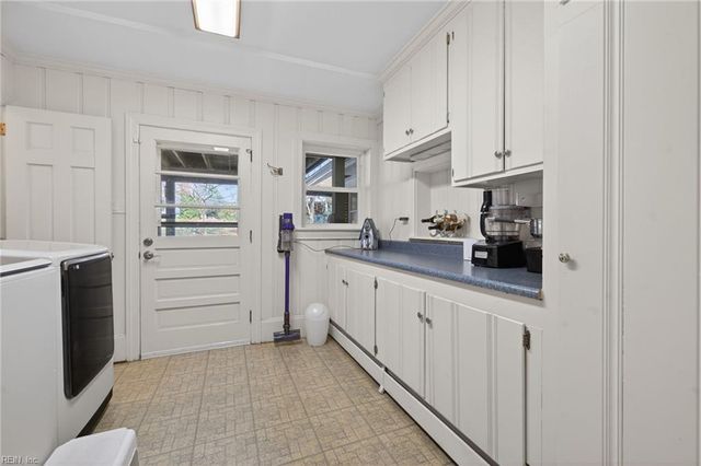 1605 Mallard LN, Virginia Beach, VA 23455