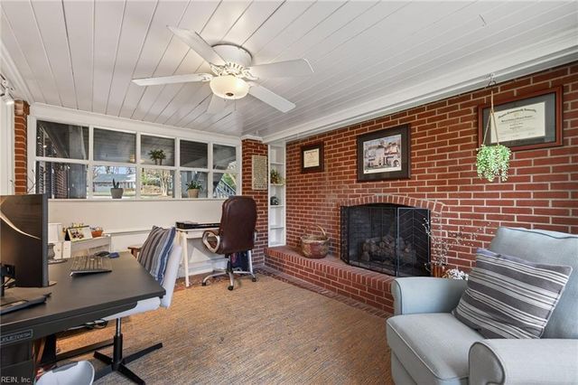 1605 Mallard LN, Virginia Beach, VA 23455