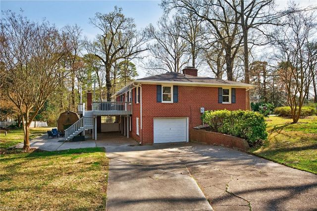 1605 Mallard LN, Virginia Beach, VA 23455