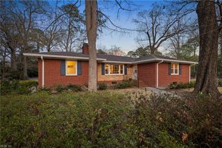 1605 Mallard LN, Virginia Beach, VA 23455