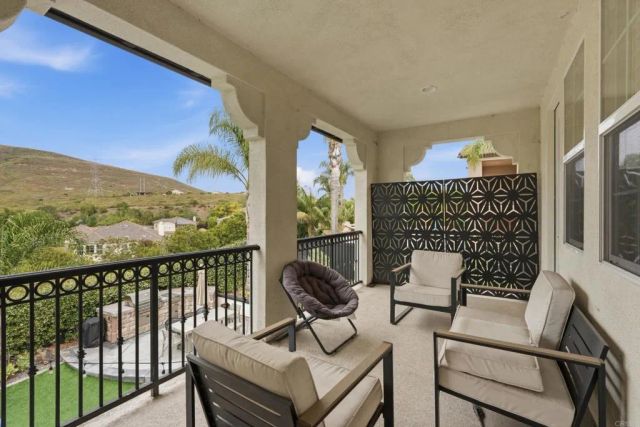 3579 Calle Palmito, Carlsbad, CA 92009