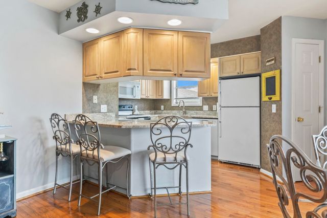 300 Shorehaven Dr Unit V4, North Myrtle Beach, SC 29582