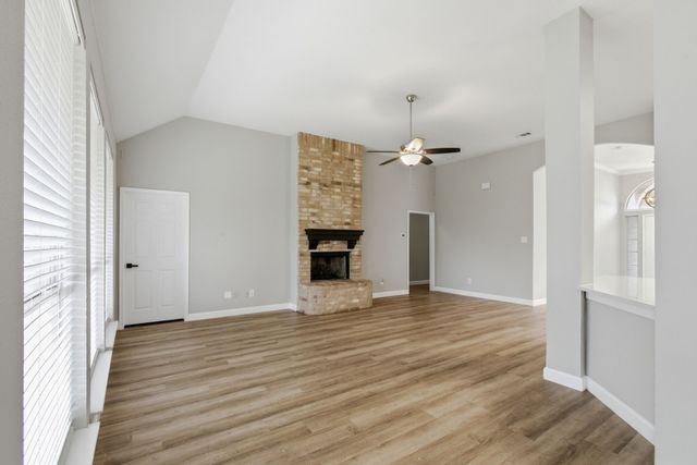 138 Briar Oak Drive, Murphy, TX 75094