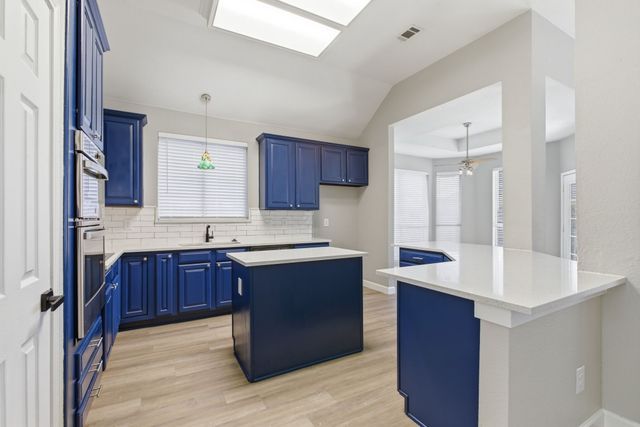138 Briar Oak Drive, Murphy, TX 75094