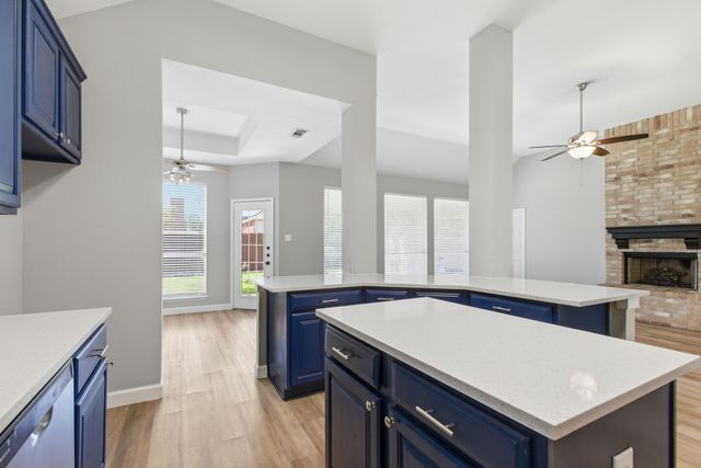 138 Briar Oak Drive, Murphy, TX 75094