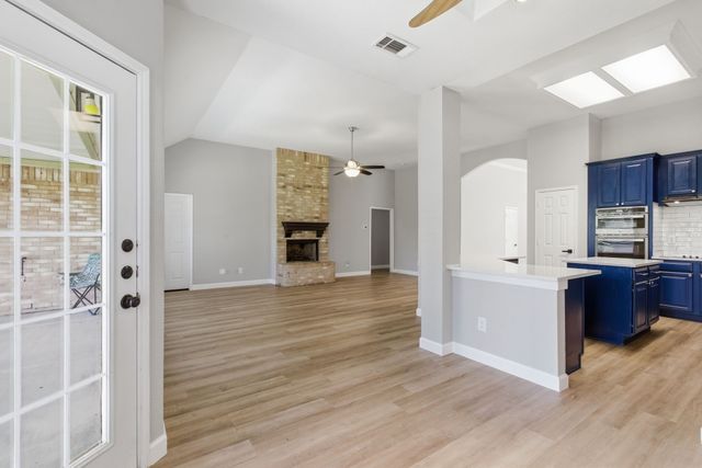 138 Briar Oak Drive, Murphy, TX 75094