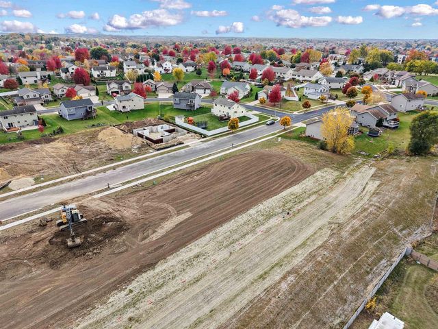 210 Michelle Lane, Cottage Grove, WI 53527