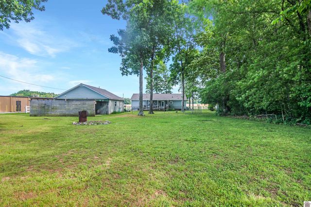 5472 STE RTE 94E, Murray, KY 42071