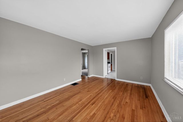 1712 Norcol Lane, North College Hill, OH 45231