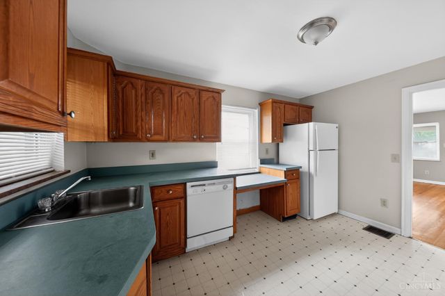 1712 Norcol Lane, North College Hill, OH 45231