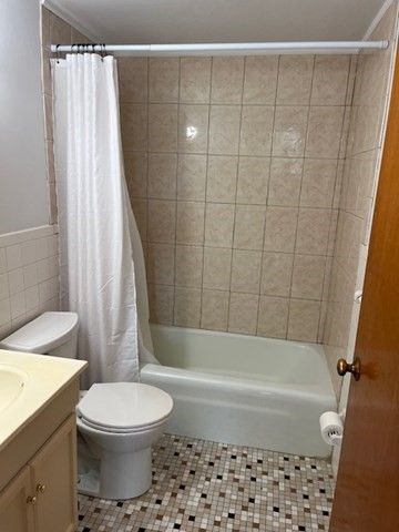 80 North Warren St 33, Woburn, MA 01801