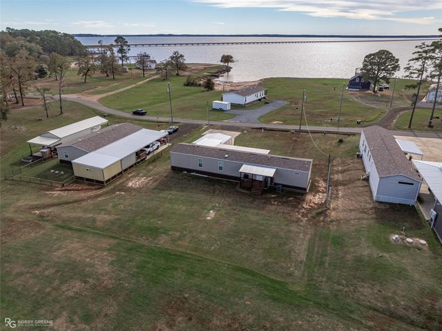 1048 Merritt Mountain Road, Many, LA 71449