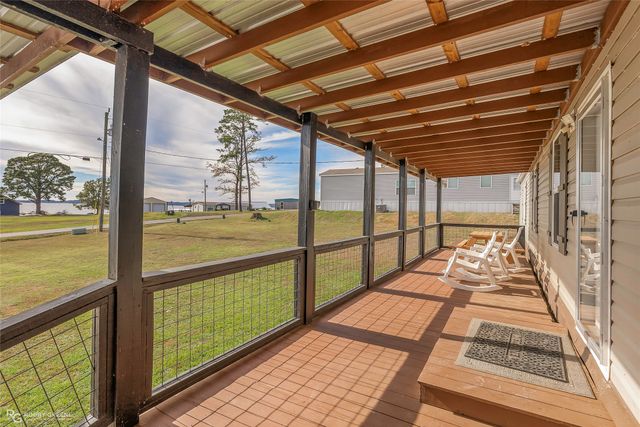 1048 Merritt Mountain Road, Many, LA 71449