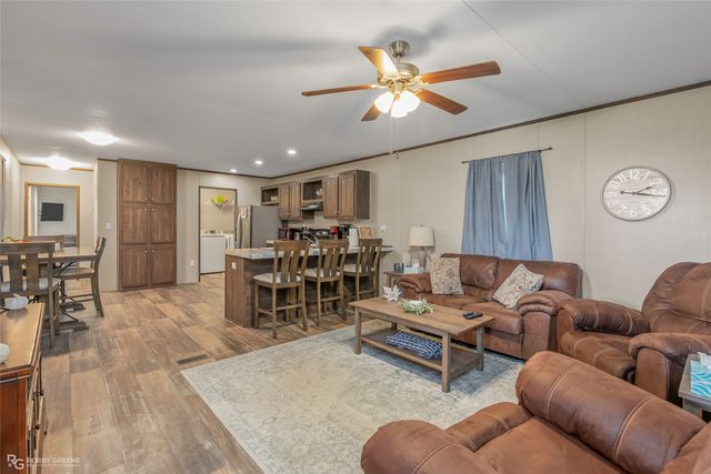 1048 Merritt Mountain Road, Many, LA 71449