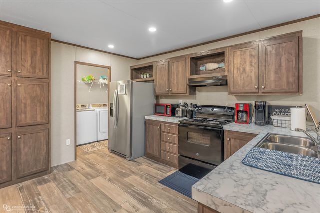 1048 Merritt Mountain Road, Many, LA 71449