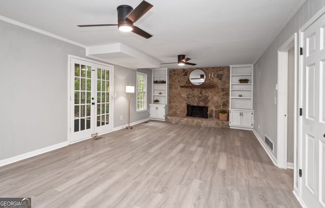 165 Fox Hunt Court, Fayetteville, GA 30214