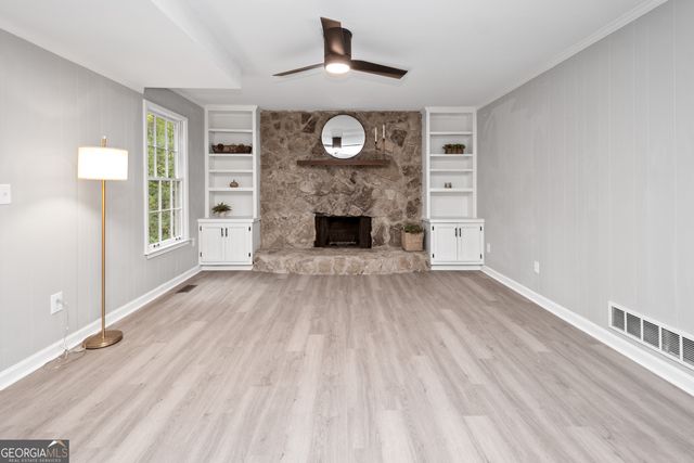 165 Fox Hunt Court, Fayetteville, GA 30214