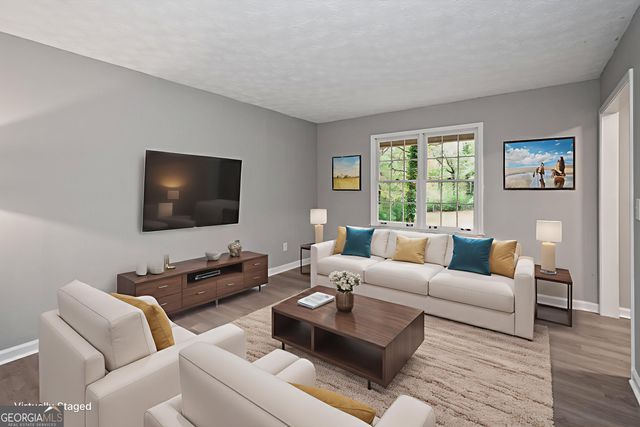 165 Fox Hunt Court, Fayetteville, GA 30214