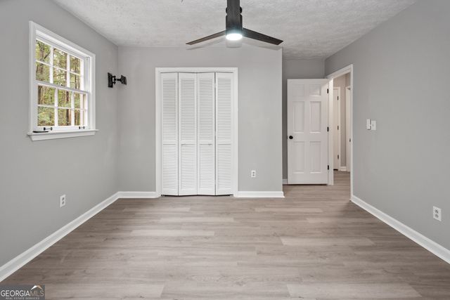 165 Fox Hunt Court, Fayetteville, GA 30214