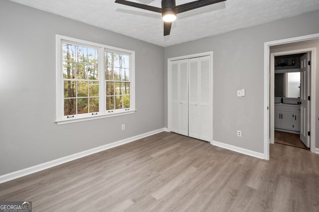 165 Fox Hunt Court, Fayetteville, GA 30214