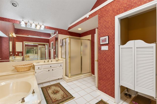 16622 Cleary Circle, Dallas, TX 75248