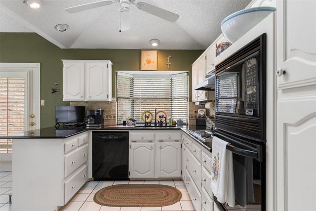 16622 Cleary Circle, Dallas, TX 75248