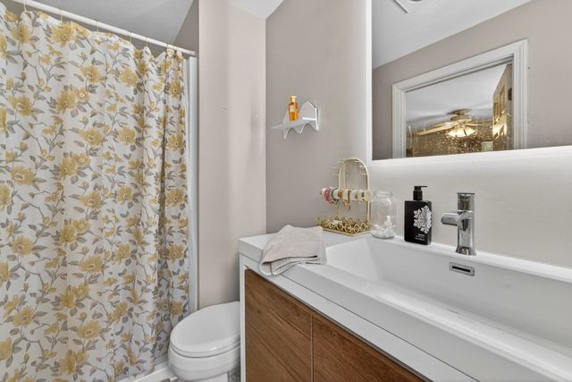 28 Spring Road, Amherst, NH 03031