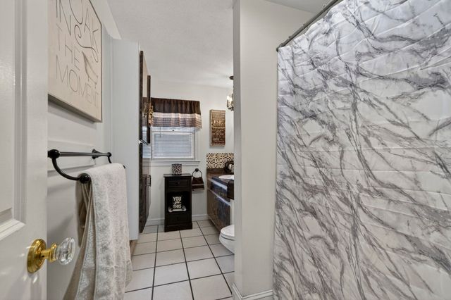 28 Spring Road, Amherst, NH 03031