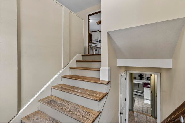 28 Spring Road, Amherst, NH 03031