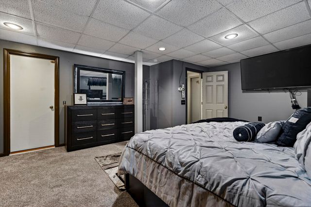 28 Spring Road, Amherst, NH 03031