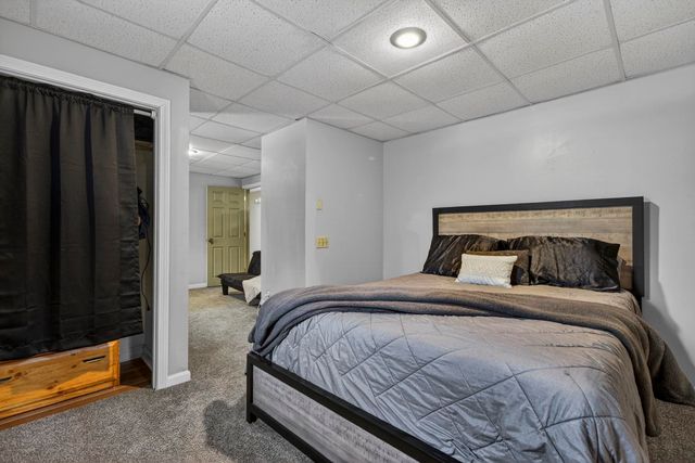 28 Spring Road, Amherst, NH 03031