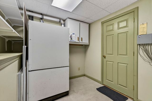 28 Spring Road, Amherst, NH 03031