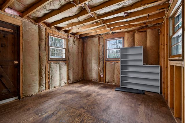 28 Spring Road, Amherst, NH 03031