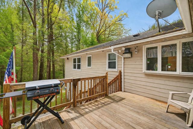 28 Spring Road, Amherst, NH 03031