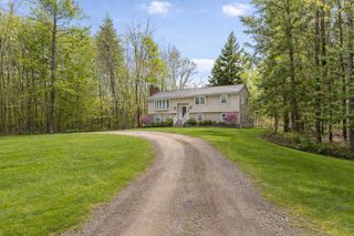 28 Spring Road, Amherst, NH 03031