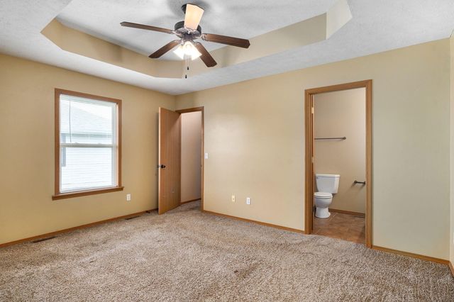 5551 W David Street W, Springfield, MO 65802