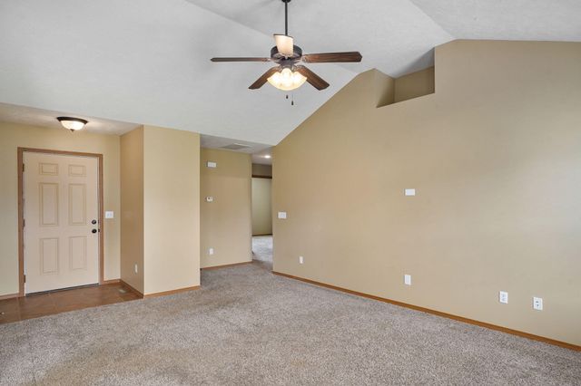 5551 W David Street W, Springfield, MO 65802