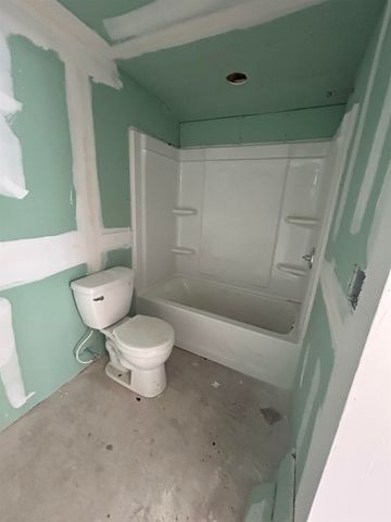 31-33 Howard Street, Laconia, NH 03246