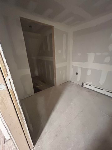 31-33 Howard Street, Laconia, NH 03246