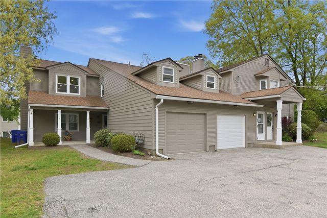 38 Stone Trail C, North Providence, RI 02904