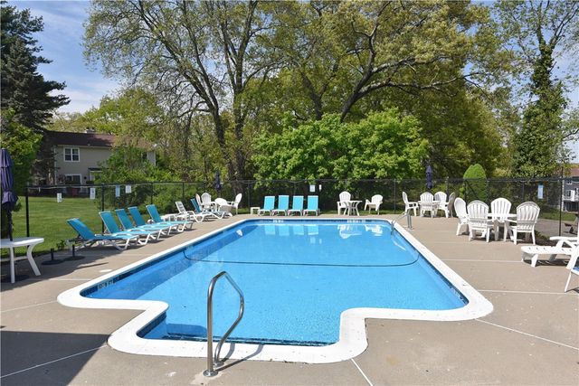 38 Stone Trail C, North Providence, RI 02904