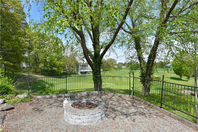 38 Stone Trail C, North Providence, RI 02904