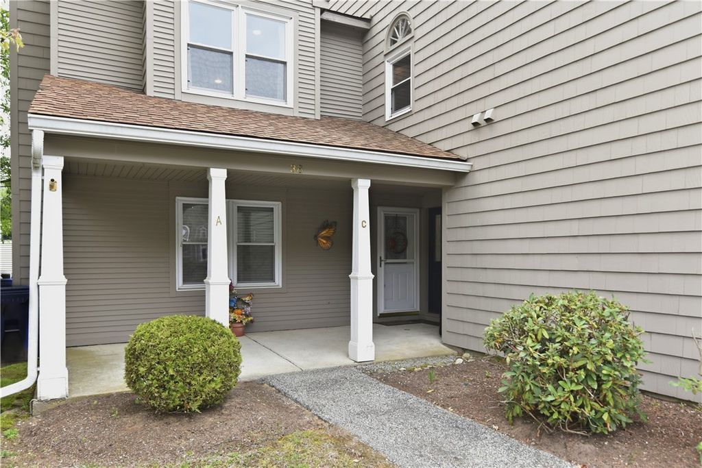 38 Stone Trail C, North Providence, RI 02904