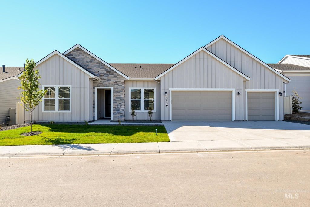 9940 W Nicasio Dr, Star, ID 83669