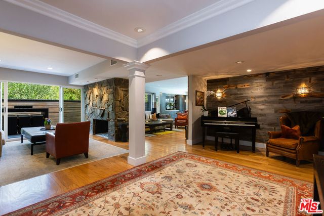 11109 Dona Pegita Drive, Studio City, CA 91604