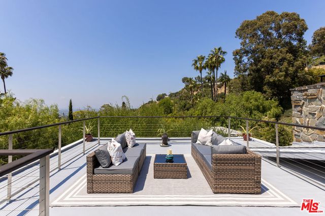 11109 Dona Pegita Drive, Studio City, CA 91604